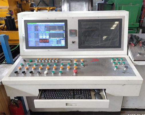 Prasa do wytłaczania aluminium 3000T Półautomatyczna / automatyczna wytłaczana aluminiowa