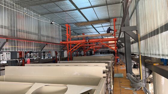 Dobra cena Maszyna do anodowania aluminium o pojemności 850T/M z zintegrowaną kontrolą jakości i grubością folii anodowej 8-12μm dla linii produkcyjnej profilów aluminium w Internecie