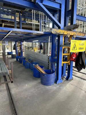 Dobra cena Automatyczna linia produkcyjna anodowania aluminium o pojemności 800T/miesiąc z maksymalną długością profilu 6500mm i grubością folii 10~12μm w Internecie