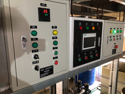 Dobra cena Linia do anodowania aluminium w pełni automatyczna sterowana PLC o wydajności 80 ton/miesiąc z precyzyjną kontrolą temperatury ±1°C W Internecie